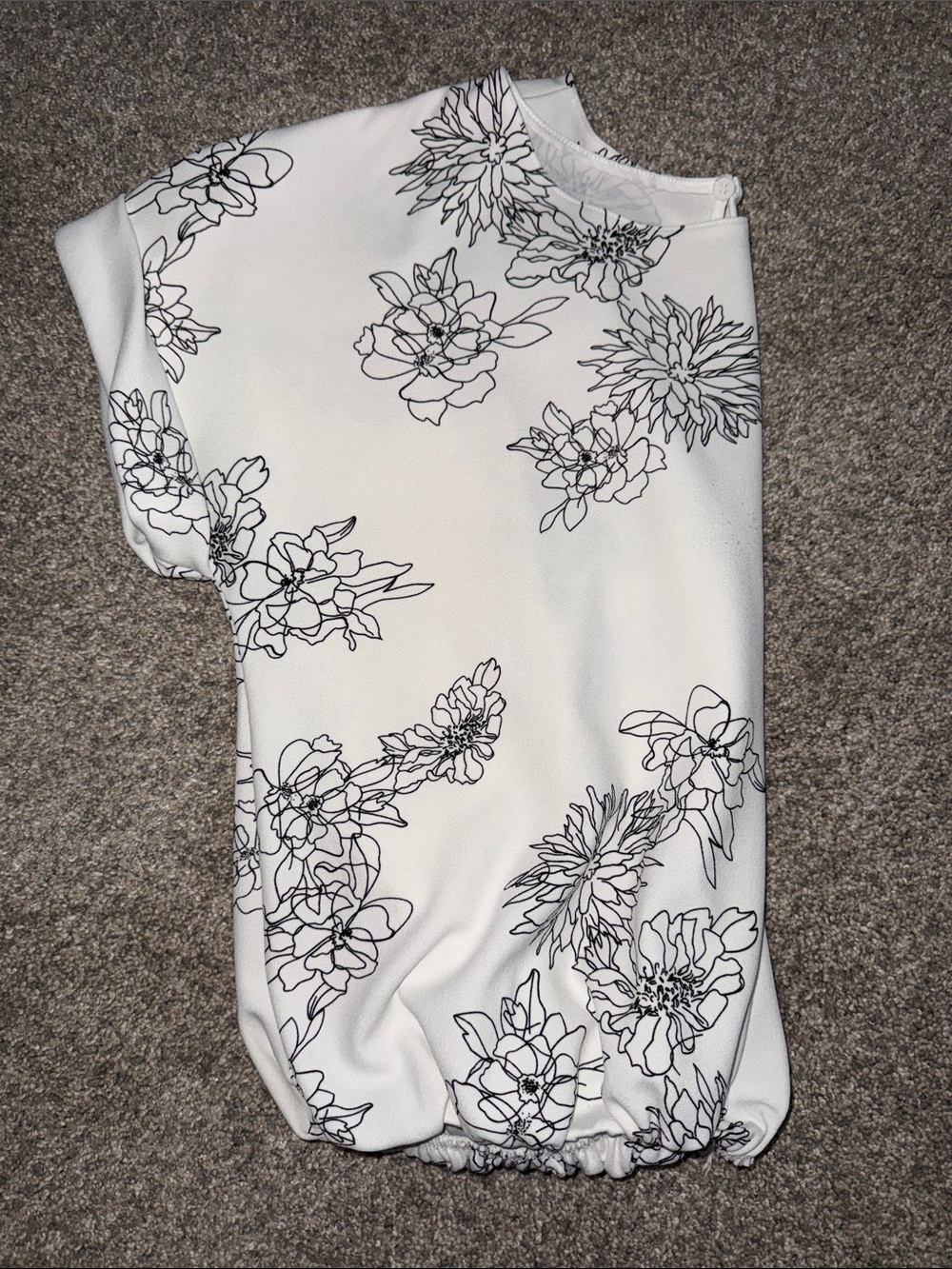 MELLODAY White Short Sleeve Floral Line-Print Blouse - Picture 1 of 4